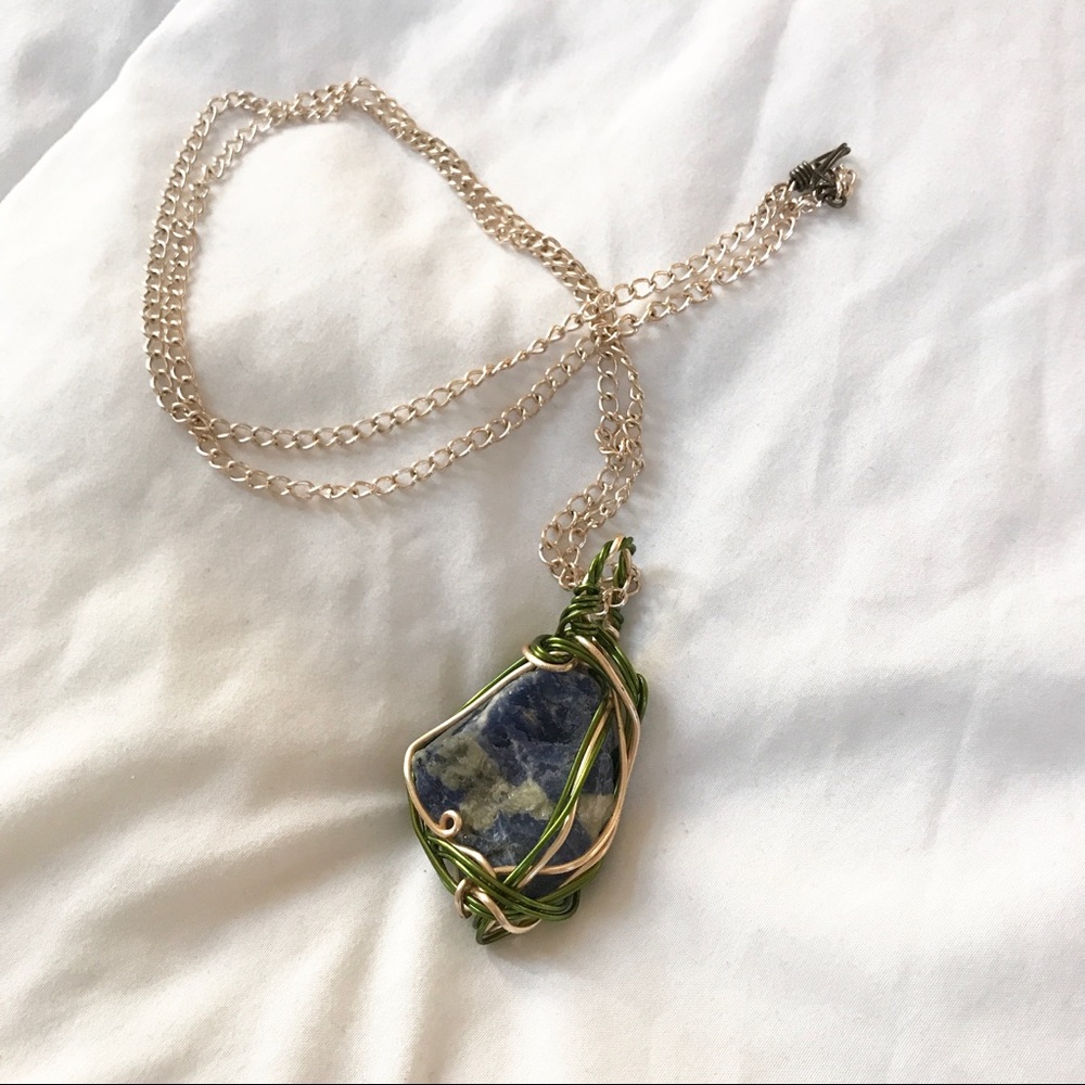 NWOT HANDMADE Marbled Stone Wrap